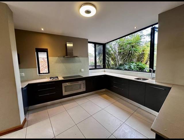3 BEDROOM PROPERTY TO RENT IN LYNNWOOD